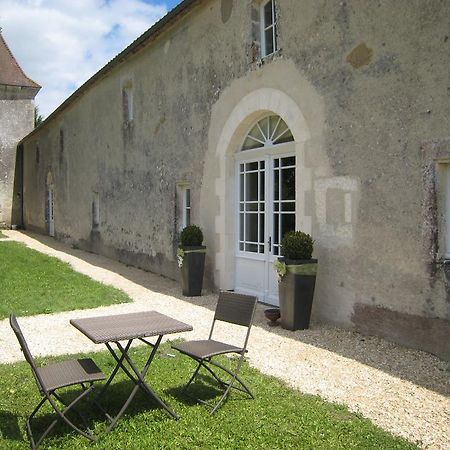 Chateau De Puyrigaud Bed and Breakfast Léoville Εξωτερικό φωτογραφία
