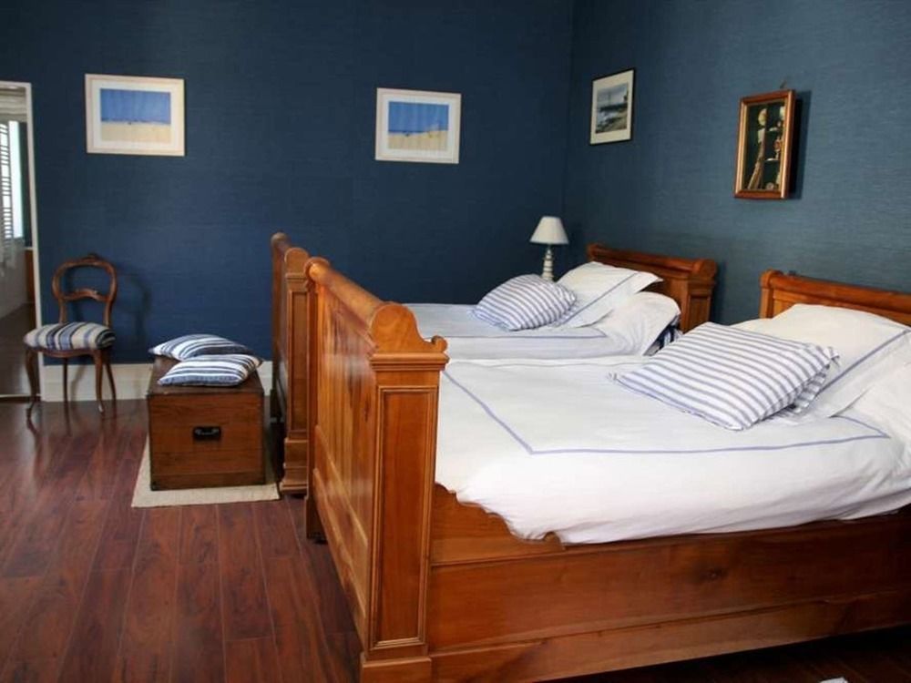Chateau De Puyrigaud Bed and Breakfast Léoville Εξωτερικό φωτογραφία